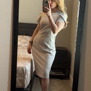 Calvin Klein Dress Women's Sheath Short Sleeves
Plaid Size 4